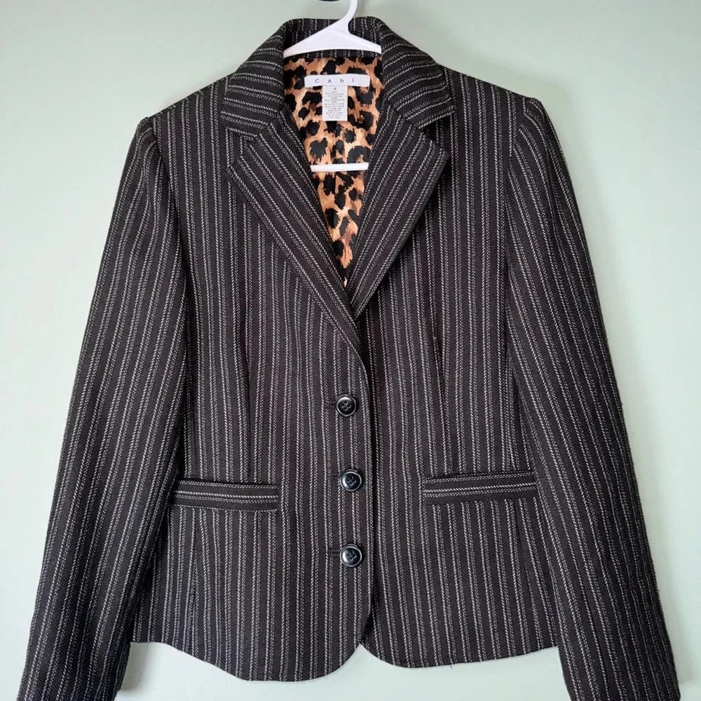 CAbi Pinstripes Tapered Waist Cheetah Lining Career Blazer Jacket Women’s Size 4